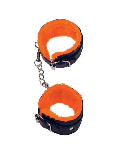 Faux-Fur Lined Leg-Cuffs with Sturdy Chains and Adjustable Buckles for Exciting Bondage Play and Stylish Restraint.