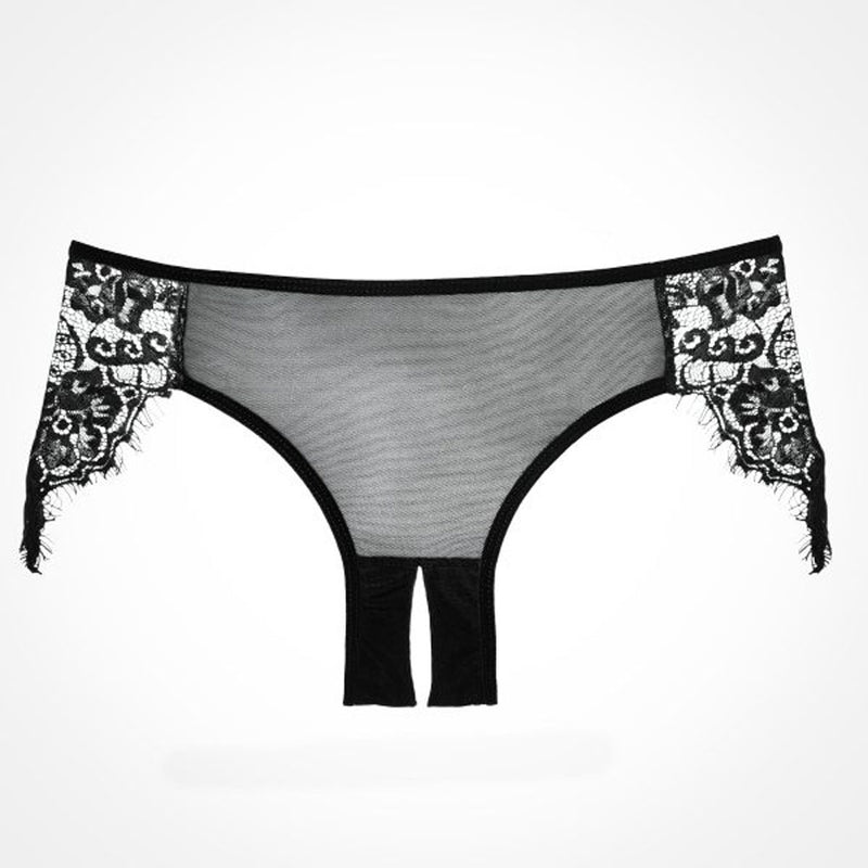 Luscious Lace Crotchless Panty - A Dreamy Seduction for Irresistible Curves!